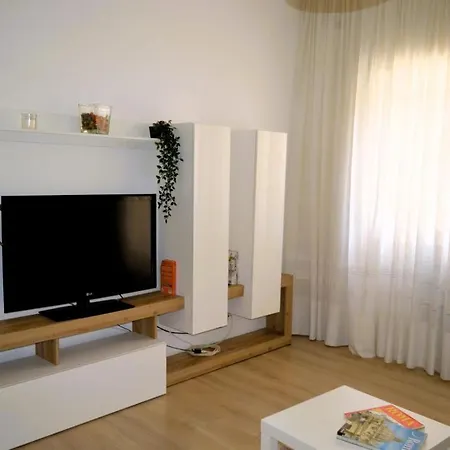Lejlighed Fem House Rom