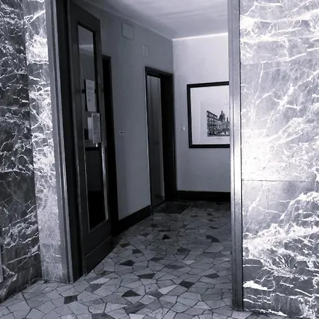 Lejlighed Fem House Rom